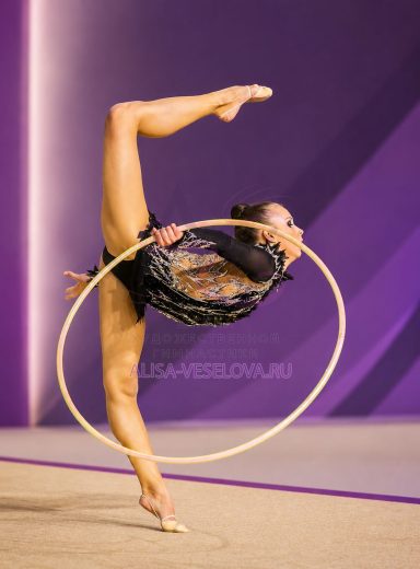 Фото соревнования алиса воронина веселова художественная гимнастика обруч рублевка